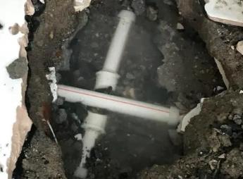 鄂州阳台漏水维修公司为您分享楼上楼下漏水怎么处理