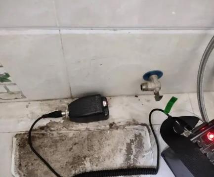 鄂州屋顶漏水维修公司分享下卫生间漏水的危害及解决方法